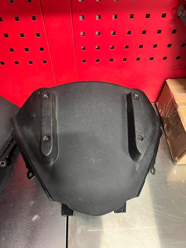 Piaggio MP3 voorkap / kap windscherm bevestiging 2014 model, Ophalen of Verzenden, -, -, -