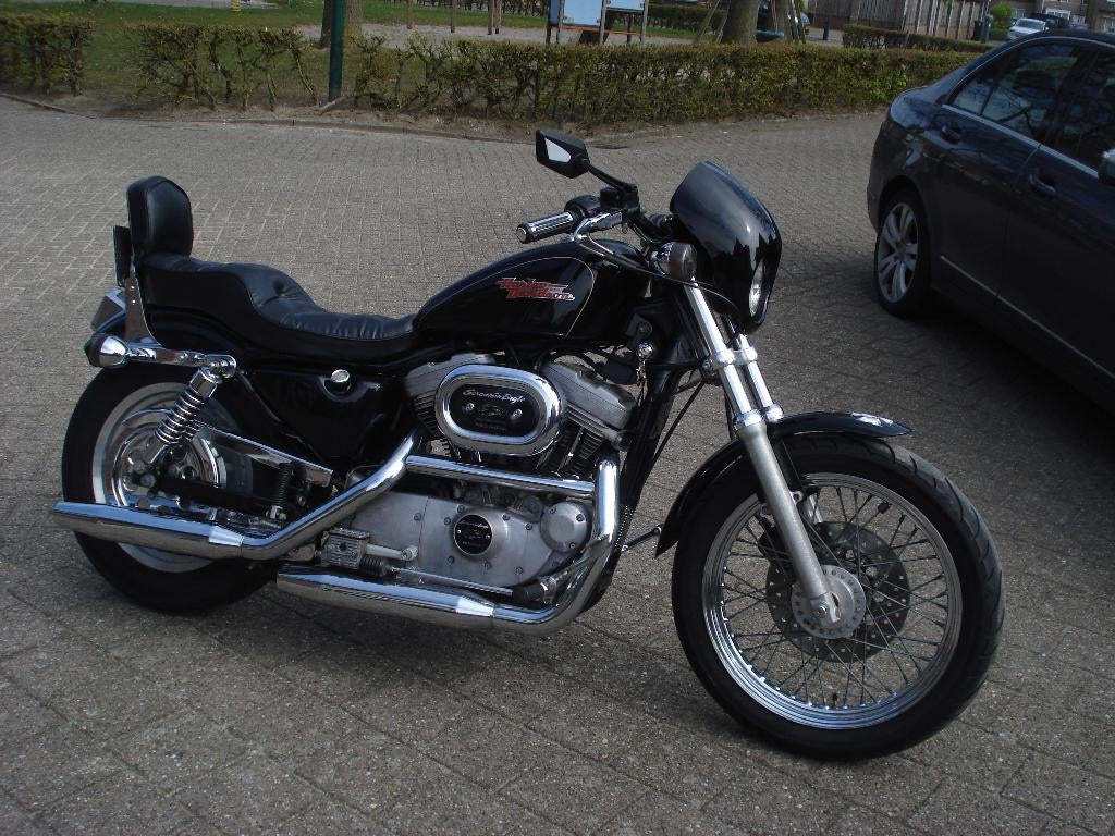 sportster., 2 cilinders, 883 cc, Particulier, Toermotor