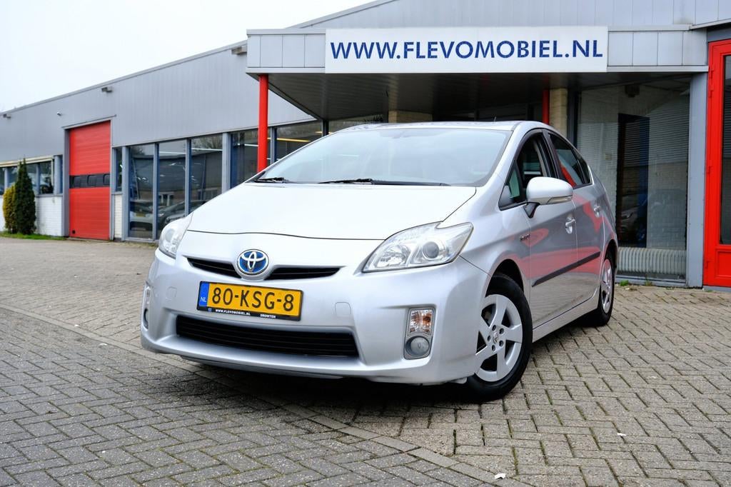 Toyota Prius 1.8 Aspiration Aut. Clima|LMV|HUD|DAB, Gebruikt, 4 cilinders, Alcantara, Origineel Nederlands