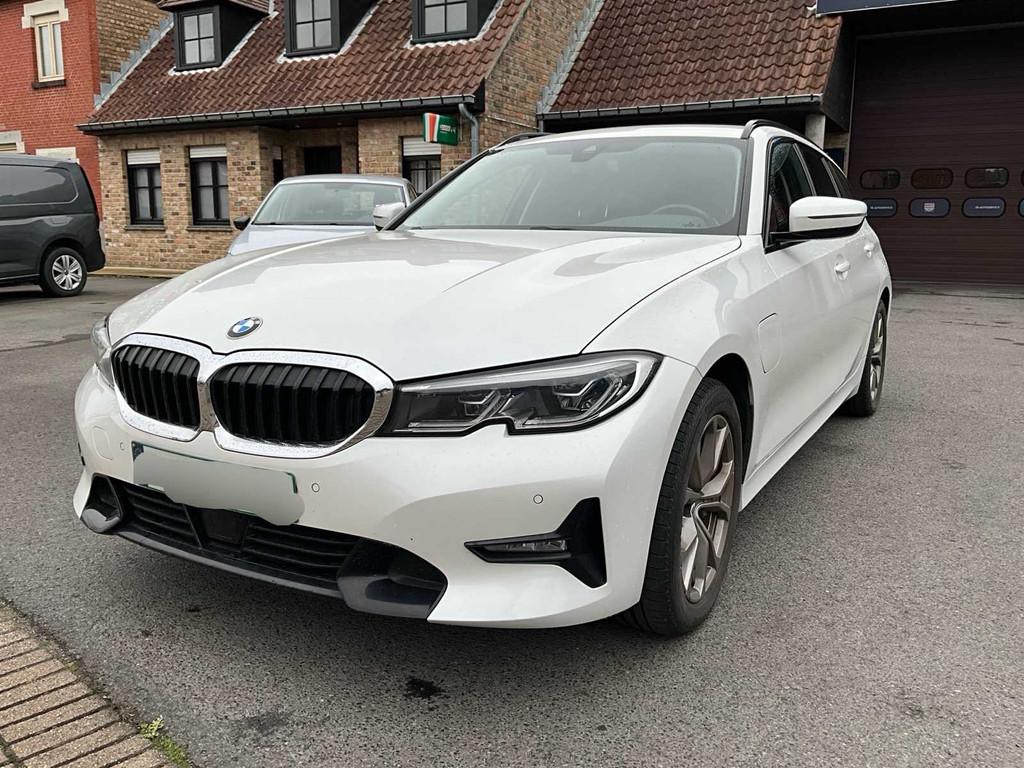 2021 BMW 330e Touring steptronic 330e BMW, Auto's, BMW, Automaat, Gebruikt, Overige carrosserieën, Overige brandstoffen