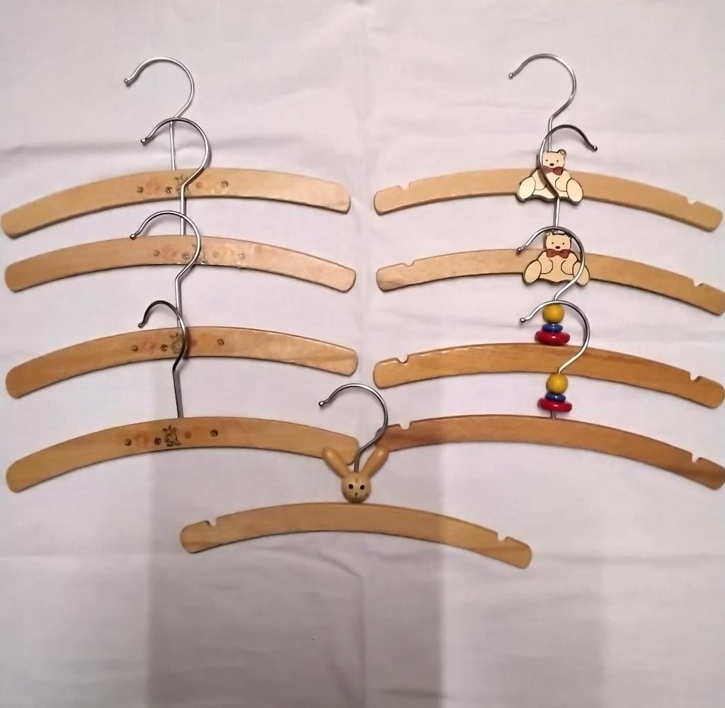 9 vintage baby kleerhangers hout, Ophalen of Verzenden, Zo goed als nieuw, Onbekend