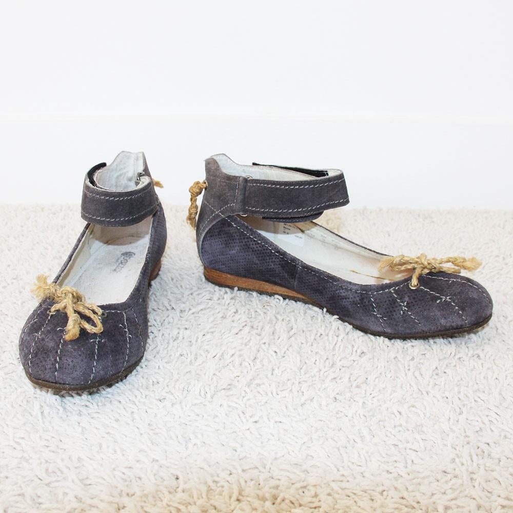 Mooie Suede Bazza Sandalen -s13 (Maat 39G) € 45,-, Bazza, Overige kleuren, Zo goed als nieuw, Sandalen of Muiltjes