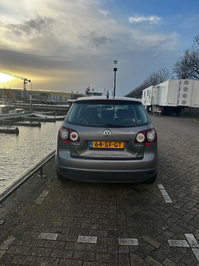 Volkswagen Golf Plus 1.6 FSI 85KW AUT 2005 Grijs, Euro 6, 1200 kg, Particulier, 6 cilinders