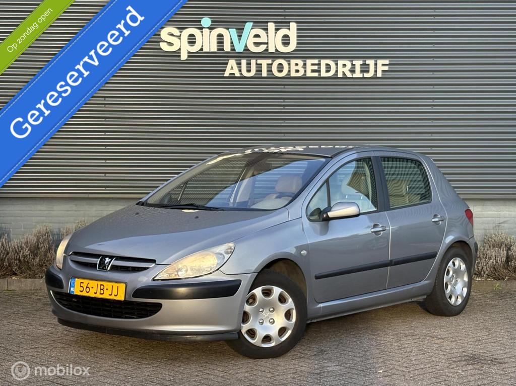 Peugeot 307 1.6-16V Gentry - Automaat - Leder - Trekhaak -, Auto's, Peugeot, Gebruikt, 4 cilinders, 630 kg, 1587 cc