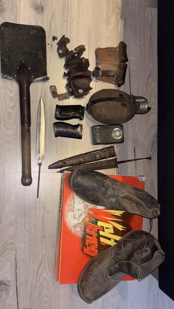 Lotje ww2, Ophalen of Verzenden, Engeland, Embleem of Badge