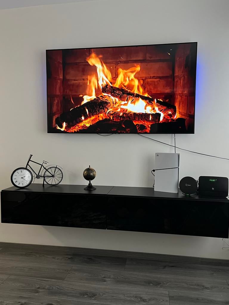 Zwart tv-meubel, Ophalen, Overige materialen, Gebruikt, 100 tot 150 cm