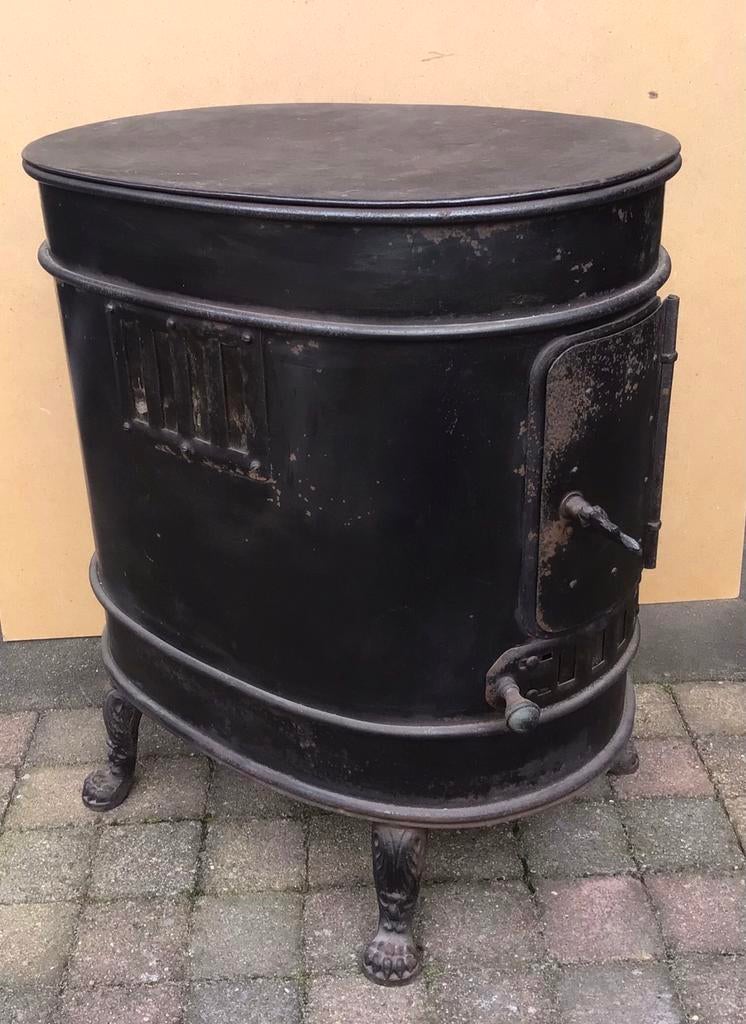 Antieke ovale gietijzeren kachel, kolenkachel, Huis en Inrichting, Kachels, Ophalen, Gebruikt, Overige brandstoffen, Kolenkachel