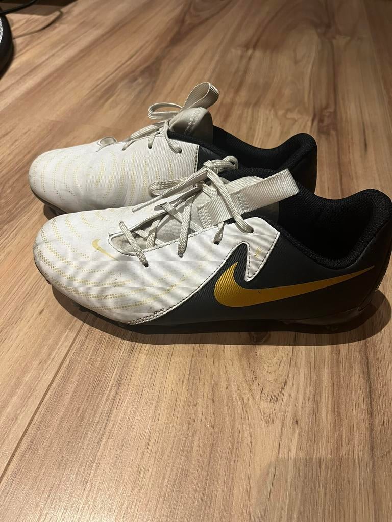 Nike kicksen/ voetbalschoenen maat 37,5, Maat XS of kleiner, Ophalen of Verzenden, Schoenen