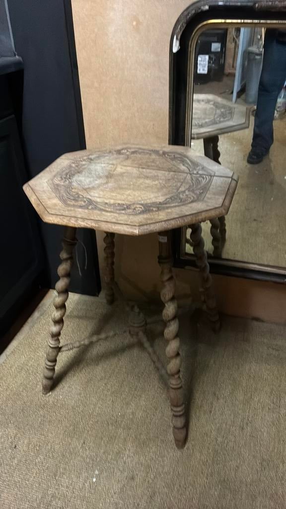 Antieke wijntafel, Ophalen