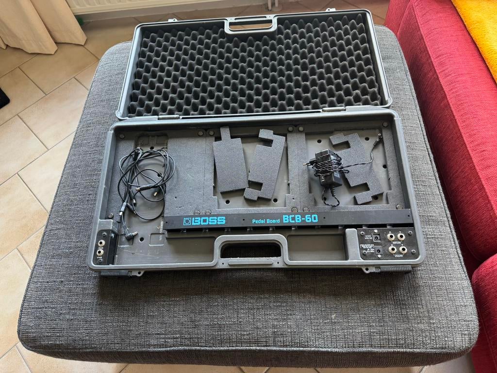 Boss BCB 60 pedalboard met voeding, Ophalen, Gebruikt