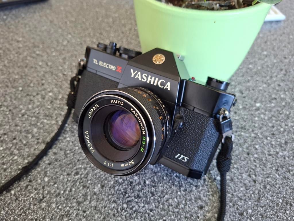 Yashica Tl Electro X ITS + yashinon ds-m 50mm f1.7, Ophalen, Zo goed als nieuw, Spiegelreflex, Overige Merken