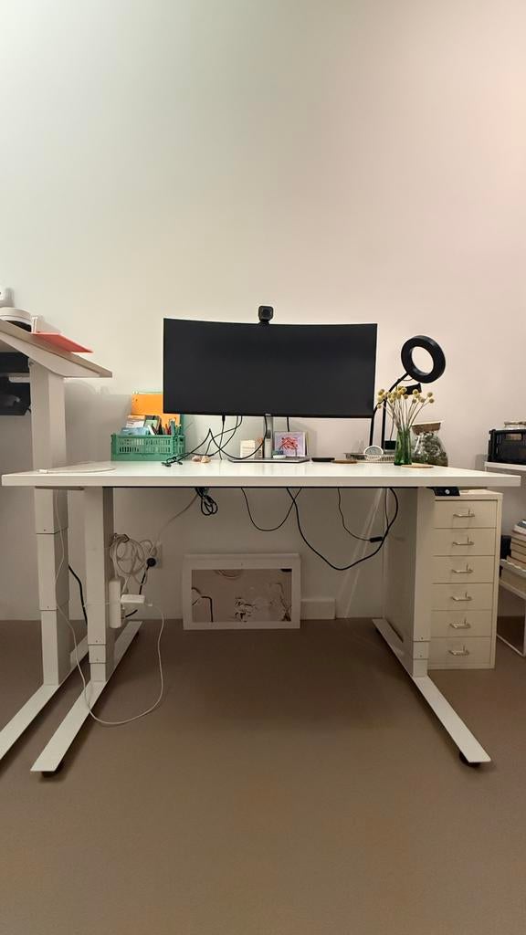 350€ - Herman Miller Nevi Sit-Stand Electr.Desk, Ophalen, Zo goed als nieuw