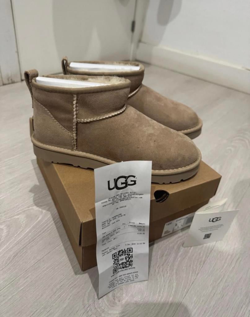 Nieuwe UGG Mini Boots Beige - Origineel, Kleding | Dames, Schoenen, Nieuw, Lage of Enkellaarzen, Beige, Verzenden