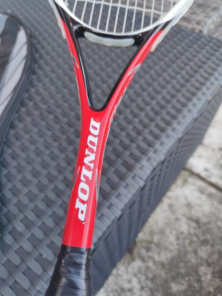 Dunlop Squash Racket met Hoes - Zo goed als nieuw, Dunlop, Dunlop Sports, Unit 1, The Point, Swallowfield Way, Hayes, UB3 1DQ, UK