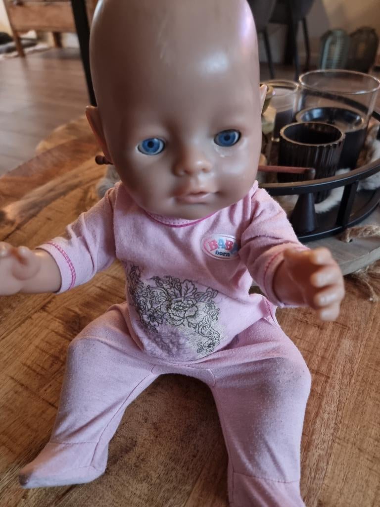 Baby Born pop met roze pakje, Kinderen en Baby's, Speelgoed | Poppen, Ophalen, Gebruikt, Babypop