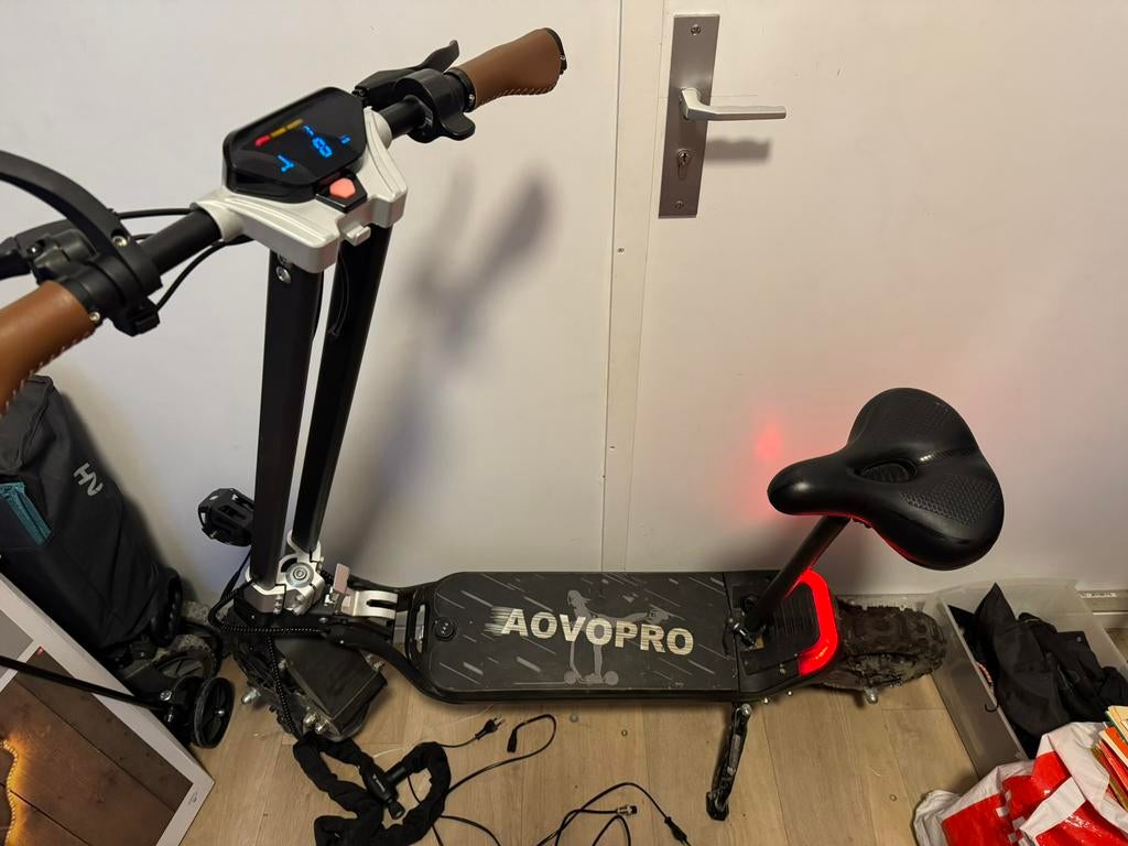 Robuuste elektrische step, Ophalen of Verzenden, Zo goed als nieuw, Elektrische step (E-scooter)