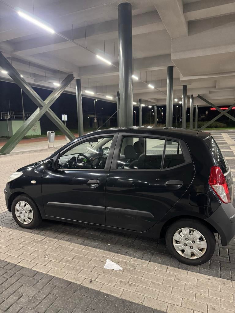 Hyundai i10 1.1 I 5DR 2008 Zwart, Auto's, Voorwielaandrijving, 31 €/maand, 4 cilinders, 400 kg