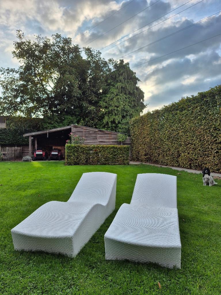 Ligbedden Manutti, Tuin en Terras, Ophalen, Zo goed als nieuw, Kunststof