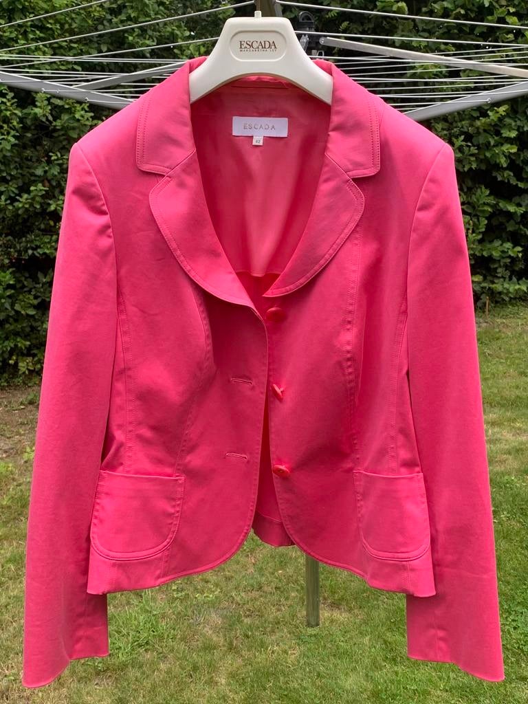 Roze jasje van Escada maat 42, Kleding | Dames, Ophalen of Verzenden, Zo goed als nieuw, Maat 42/44 (L), Roze