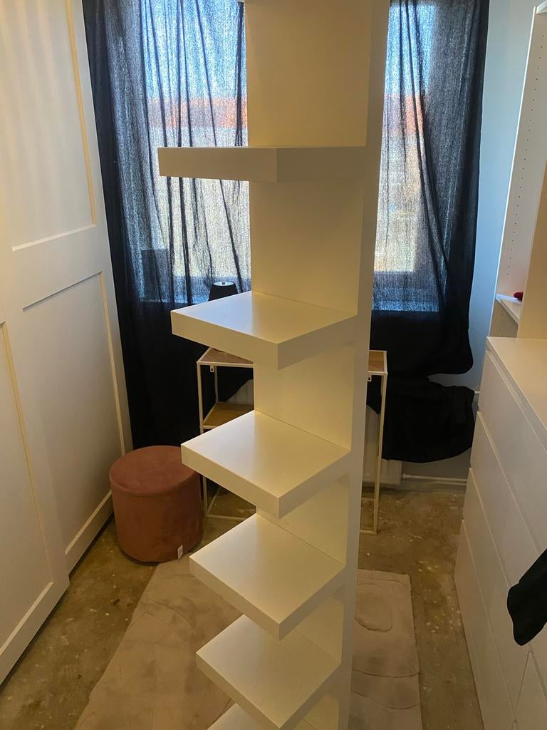 Ikea lack wandrek wit, Met plank(en), Minder dan 50 cm, Gebruikt, 200 cm of meer