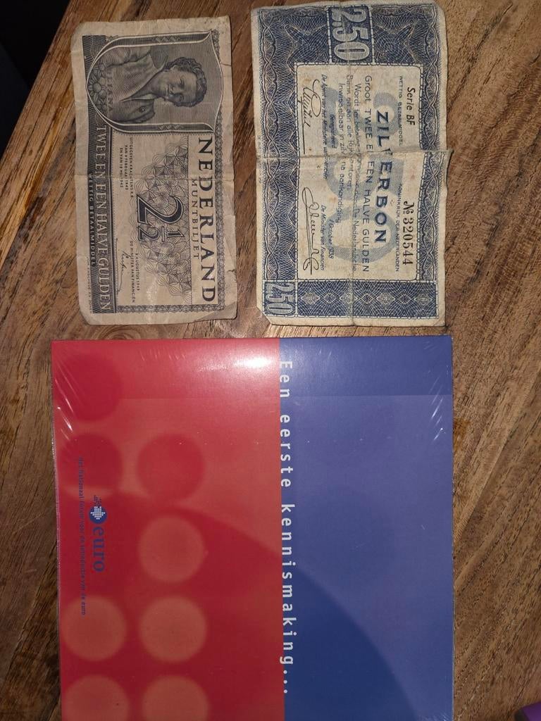 Oud Geld en Nieuwe een Eerste kennismaking., Postzegels en Munten, Munten en Bankbiljetten | Verzamelingen, Ophalen of Verzenden