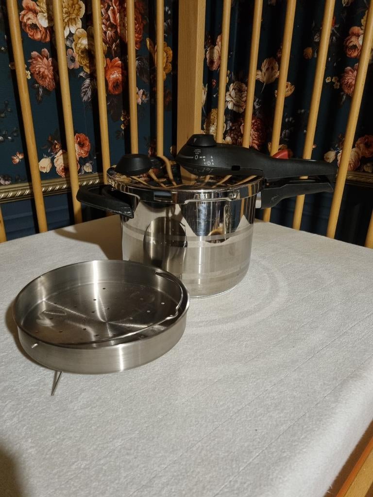 Snelkookpan 5 liter met inzet, Ophalen of Verzenden