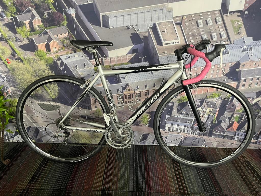 Racefiets wielrenfiets Raleigh Team aluminium 51 cm 28inch, Fietsen en Brommers, Zo goed als nieuw, Ophalen, Overige merken, 50 tot 53 cm