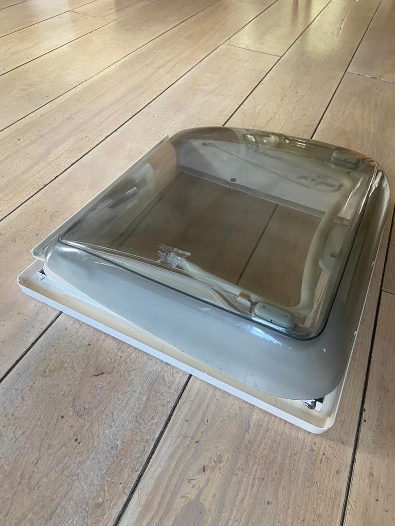 Dakluik camper 40x40, Ophalen of Verzenden, Zo goed als nieuw