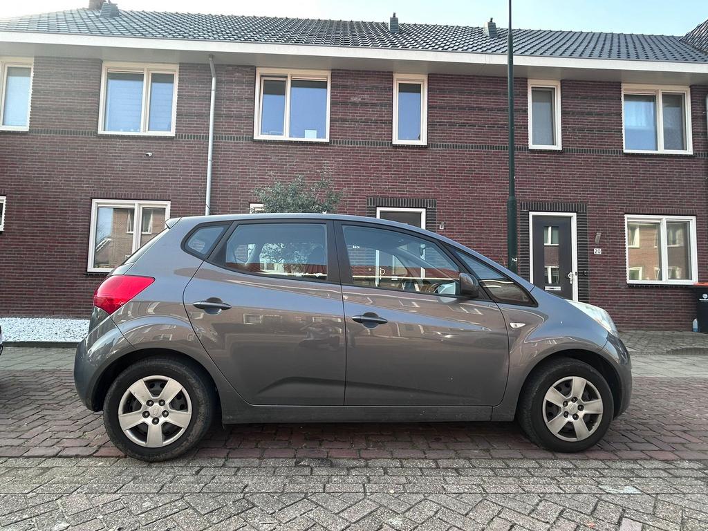 Kia Venga 1.4 Cvvt 90pk 2010 Grijs -trekhaak-, Auto's, Kia, Particulier, Venga, Benzine, B, Hatchback, Handgeschakeld, Origineel Nederlands