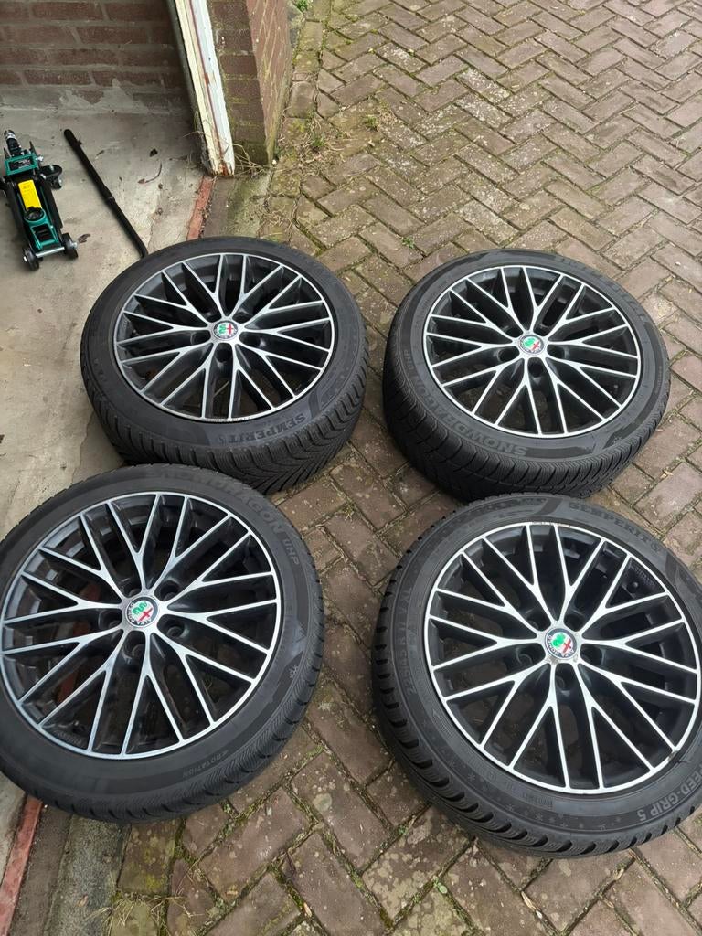 17” winterbanden Alfa Romeo Giulietta, Ophalen of Verzenden