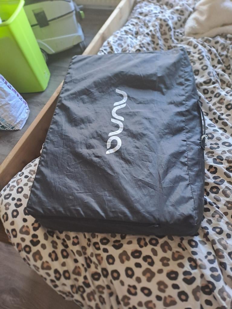 Nuna Sena Reiswieg, Ophalen, Zo goed als nieuw, Reisbedje