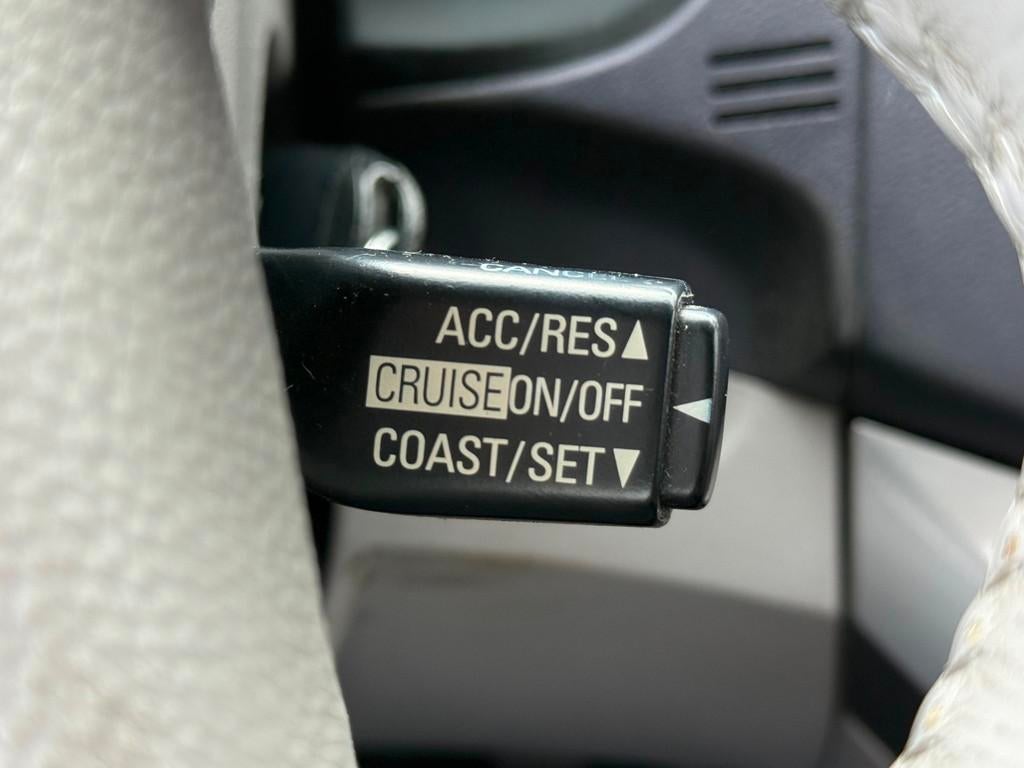 Mitsubishi Grandis 2.4-16V Intense-Automaat-Airco-Cruise-NAP, 7 stoelen, Bedrijf, 93 €/maand, Zilver of Grijs