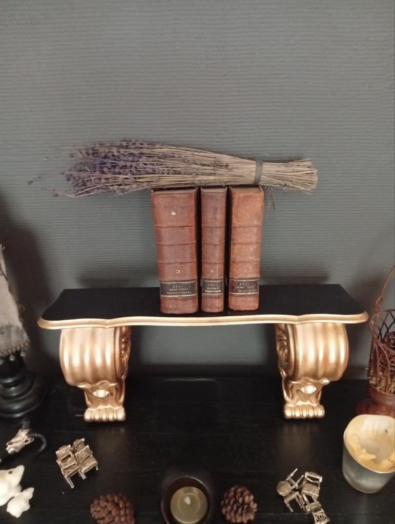 Mooie klassieke wandconsole., Ophalen