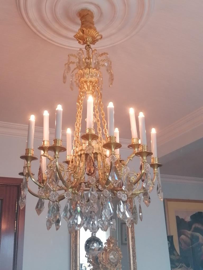 19e Baccarat chandelier, Ophalen