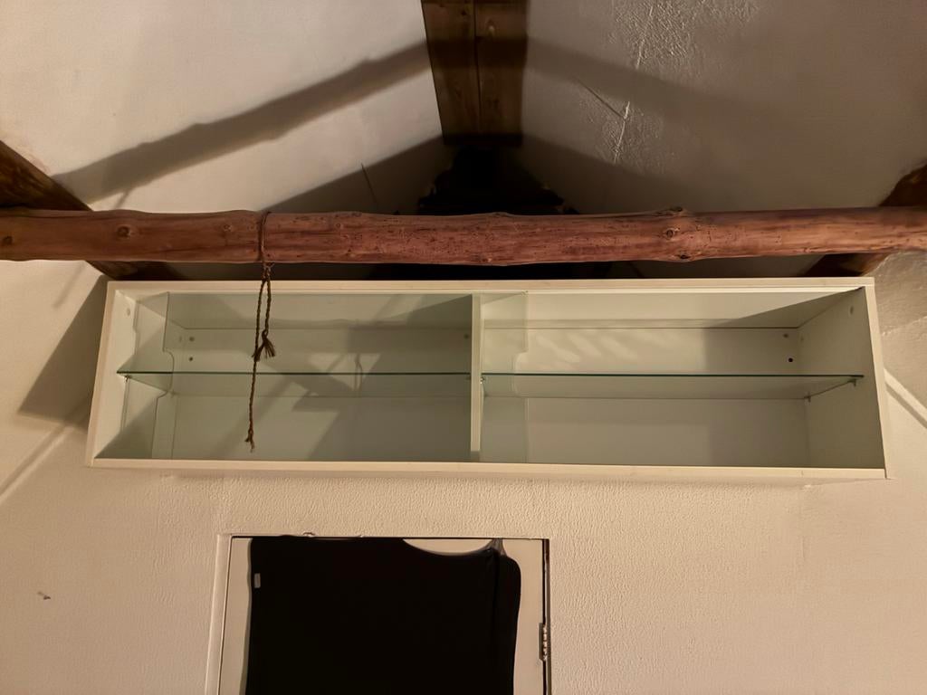 Witte vitrinekast met twee schuifglazen - 50x130 cm, Ophalen, Gebruikt, 100 tot 150 cm, Glas