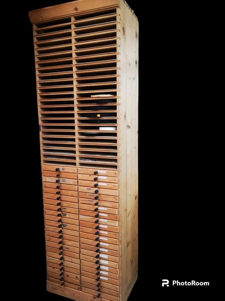 Prachtige oude kast met veel lades, Ophalen, Gebruikt