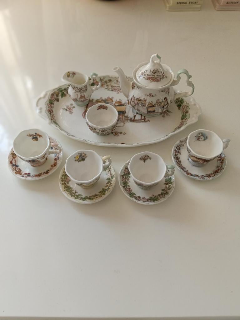 Brambly Hedge Royal Doulton miniatuur servies 4 seizoenen, Ophalen of Verzenden