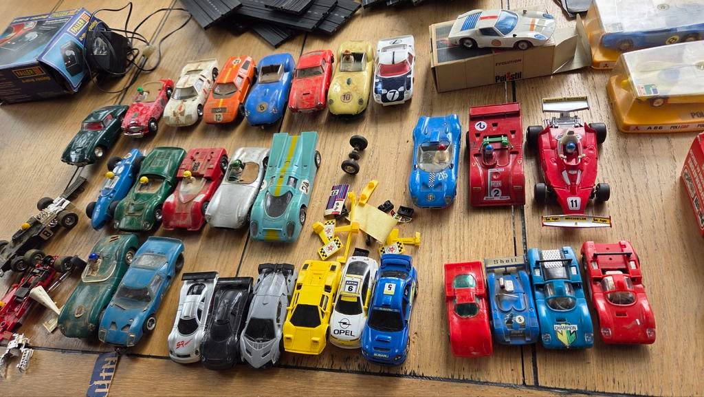 Oude racebaan verzameling Triang Scalextric Polistil Airfix, Overige merken, Ophalen of Verzenden, Elektrisch, Racebaan