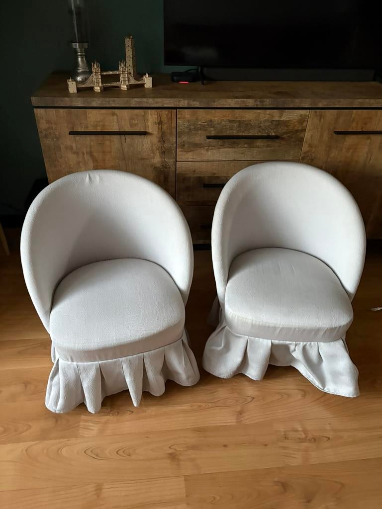 2 lichtgrijze vintage fauteuiltjes, Ophalen, Gebruikt, Vintage, 75 tot 100 cm