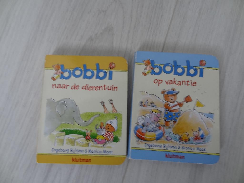2x Bobbi naar de dierentuin en op vakantie, Ophalen of Verzenden, Zo goed als nieuw, Ingeborg Bijlsma & Monica Maas, 2 tot 3 jaar