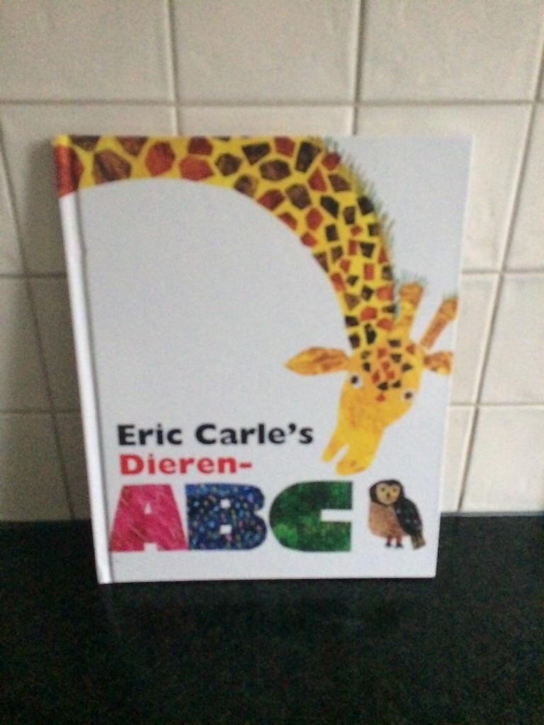 Eric Carle Dieren - ABC - ZGAN!, 3 tot 4 jaar, Ophalen of Verzenden, Zo goed als nieuw, Eric Carle