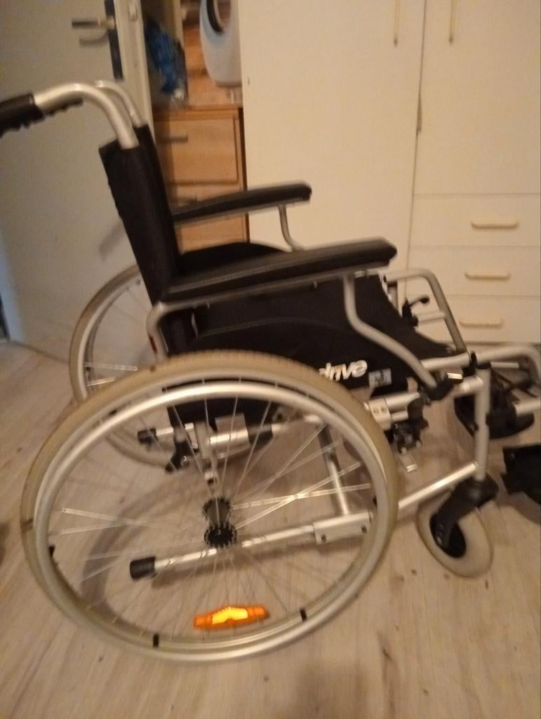 DRIVE rolstoel zilver grijs., Ophalen, Inklapbaar, Zo goed als nieuw, Duwrolstoel