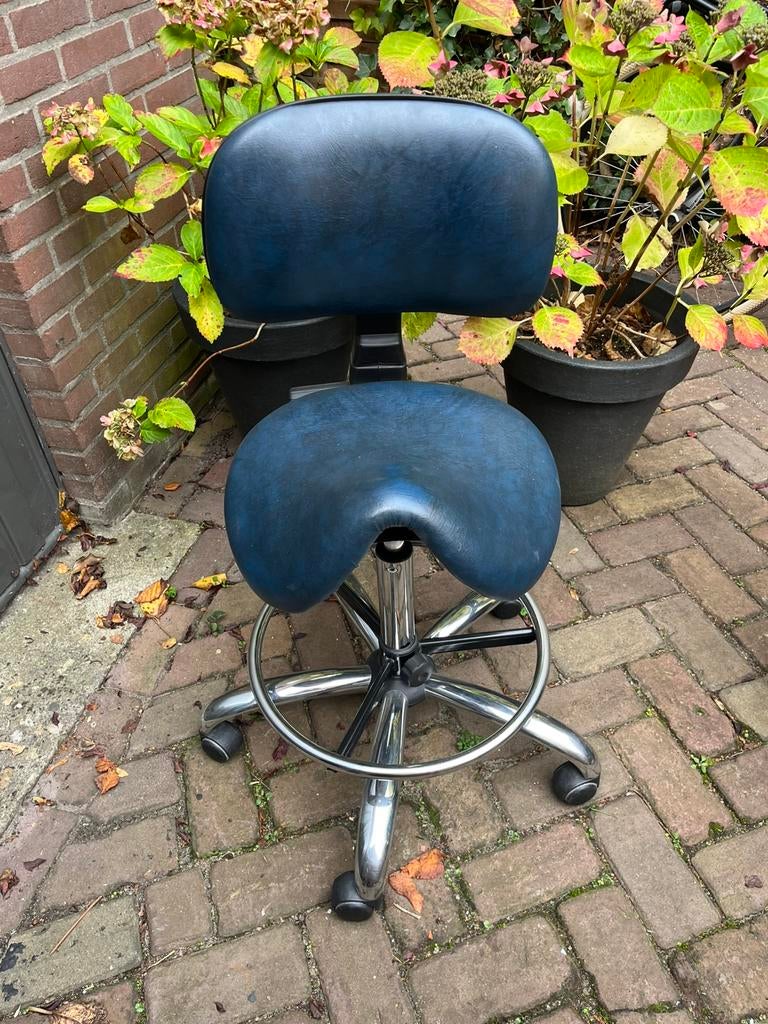 Zadelkruk met rugleuning, Huis en Inrichting, Bureaustoelen, Ophalen, Zo goed als nieuw, Zwart, Bureaukruk