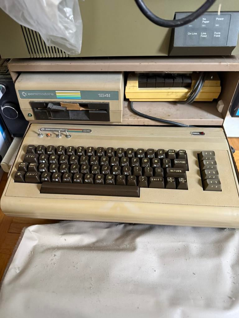 Commodore 64, orgineel in doos inclusief alle randapparatuur, Computers en Software, Vintage Computers, Ophalen, Commodore 64