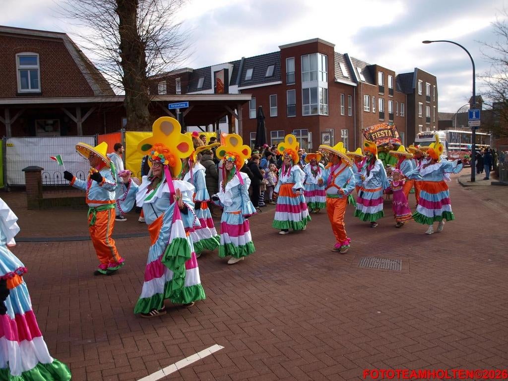 24 zelfgemaakte carnavalspakken thema Mexico, Kleding | Dames, Ophalen of Verzenden, Zo goed als nieuw, Maat 34 (XS) of kleiner