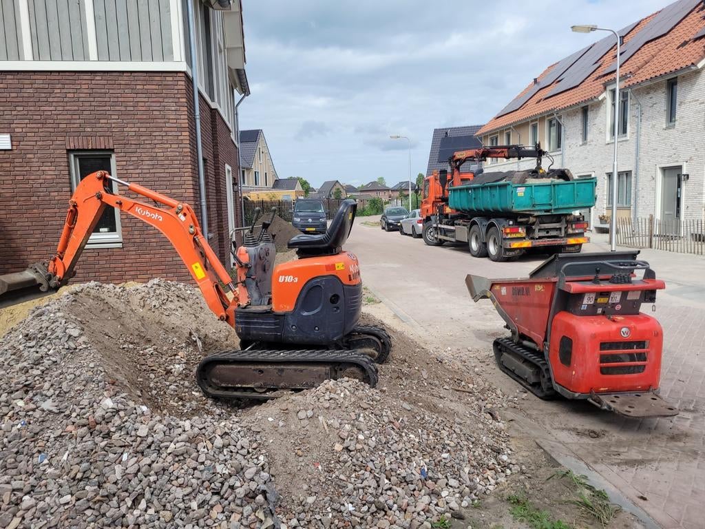 Minikraan huren rupsdumper  knijper auto materiaal afvoeren, Diensten en Vakmensen, Tuinmannen en Stratenmakers, Bestrating, Hekwerk of Schuttingen