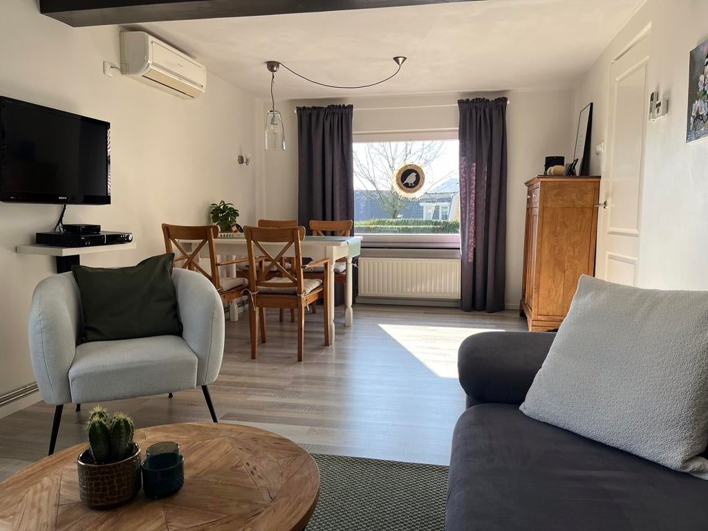 Comfortabel appartement centraal gelegen in Zuid-Limburg, Dorp, Limburg, In bergen of heuvels, Appartement