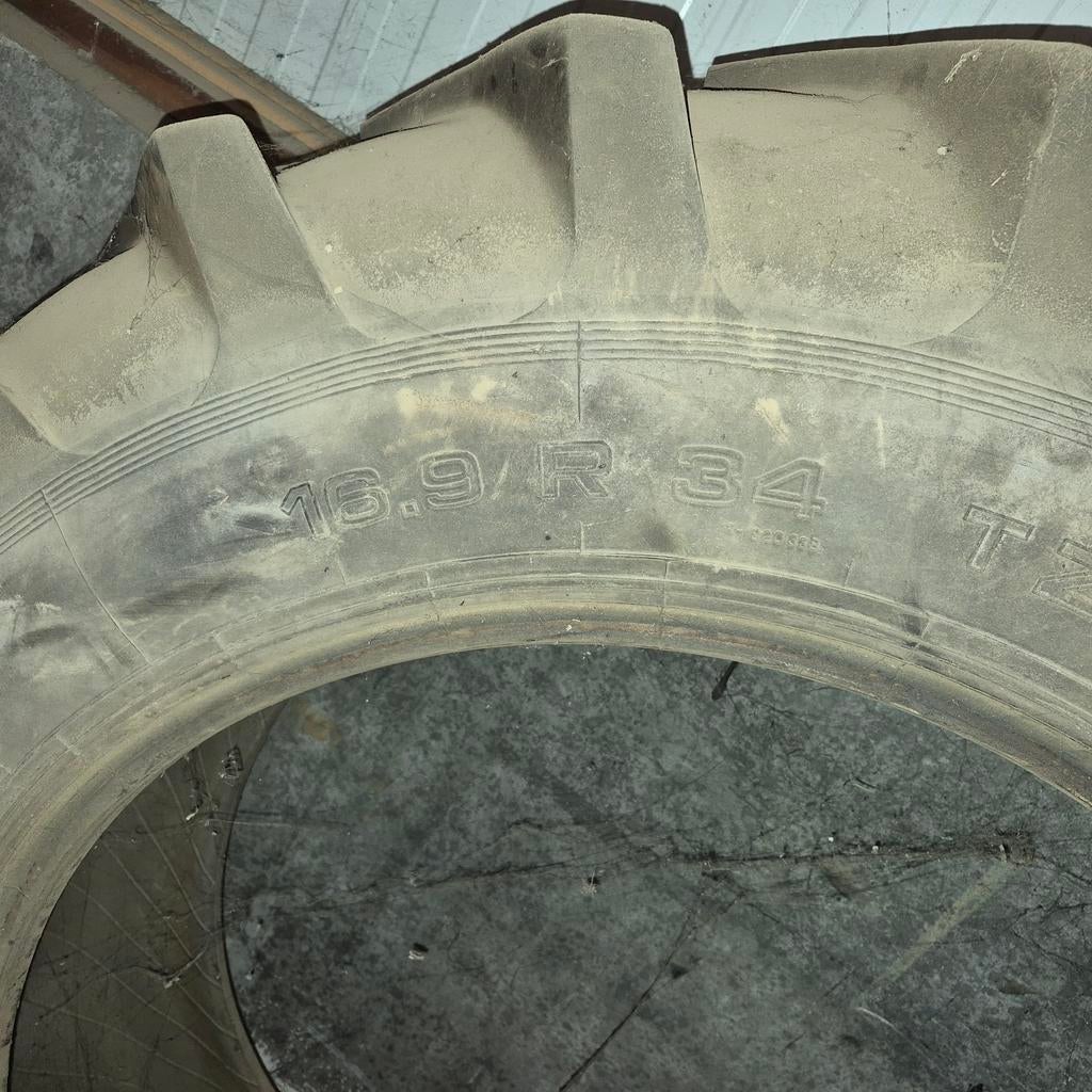 Losse band 16.9 r 34 Barum, Zakelijke goederen, Agrarisch | Onderdelen | Banden, Velgen en Assen, Ophalen
