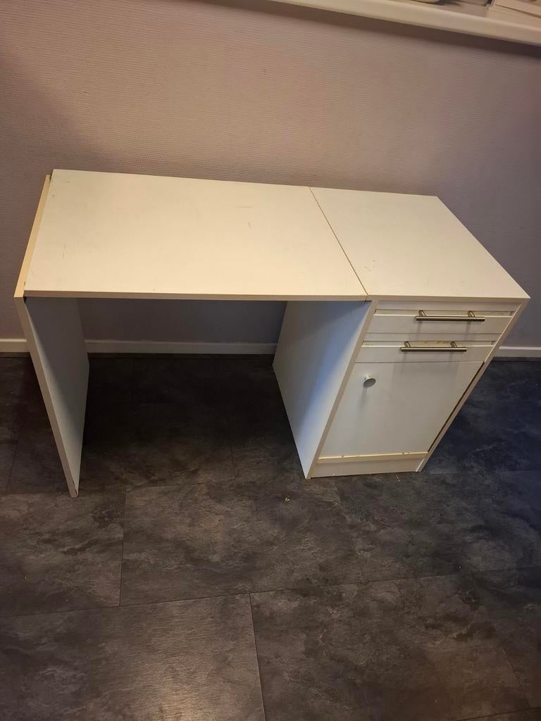 Naaitafeltje/kastje, Ophalen, Gebruikt