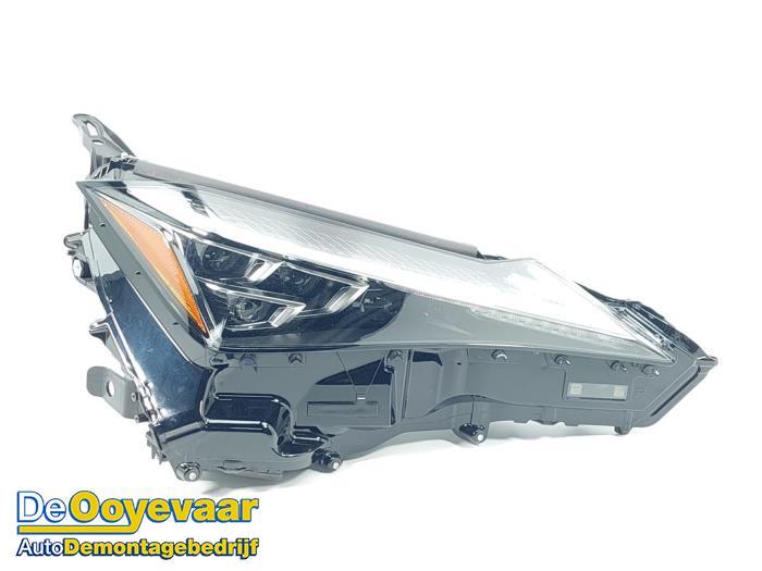 Koplamp rechts van een Lexus UX, Ophalen of Verzenden, 3 maanden garantie, Gebruikt, Lexus